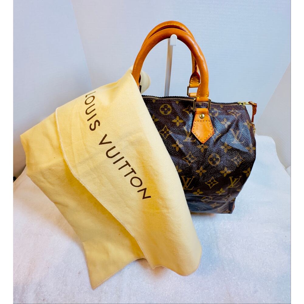 Louis Vuitton Speedy 30 Monogram Canvas Handbag w/ Lock, Dust Bag & COA - Picture 14 of 15